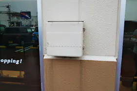 【ミスターマックス 南桜井店】入口前駐車場1台分 キッチンカーの出店が可能な総合ディスカウントストアの催事イベントスペース