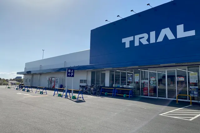 【スーパーセンタートライアル益城台店】食物販やPR活動に最適な店内「2F風除室 スペース」