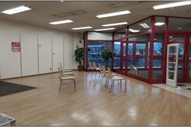 【イオン石和店】各種プロモーションや物販のポップアップストアに最適な1F駅側入り口イベントスペースの画像2