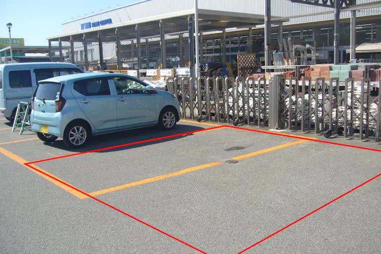 【サンデー浪岡店】屋外駐車場　キッチンカーの出店に最適なホームセンター内駐車場の屋外イベントスペース