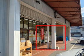 【Aコープ北房店】食物販や販促イベントに最適な屋外軒下スペース