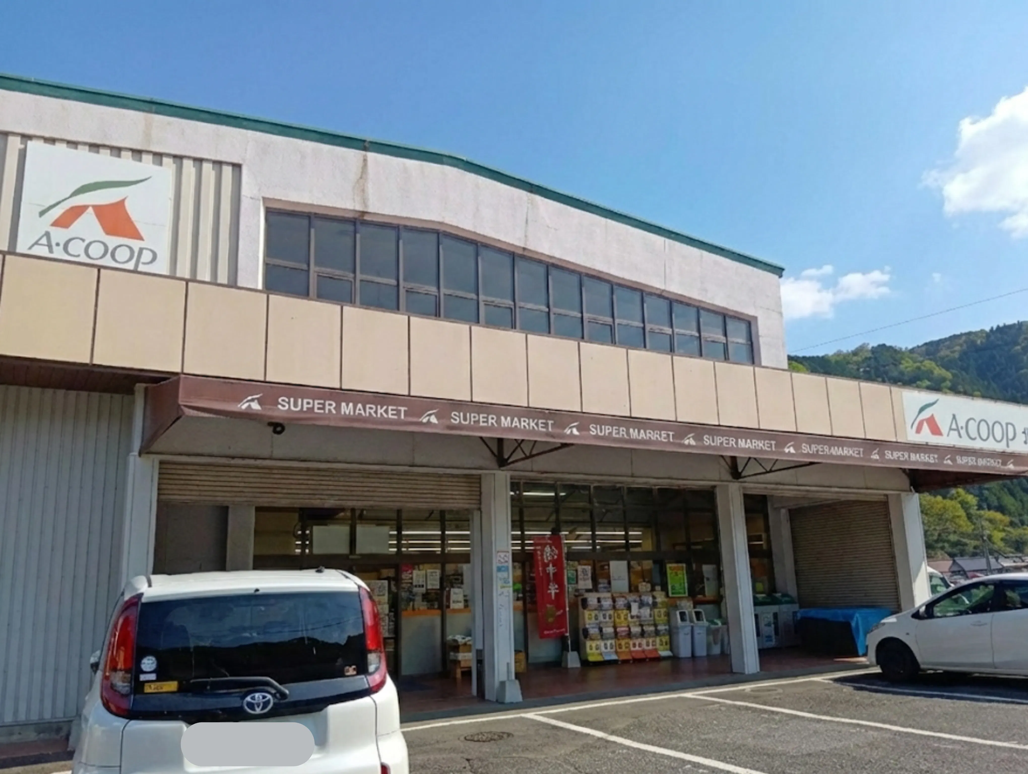 【Aコープ北房店】食物販や販促イベントに最適な屋外軒下スペース