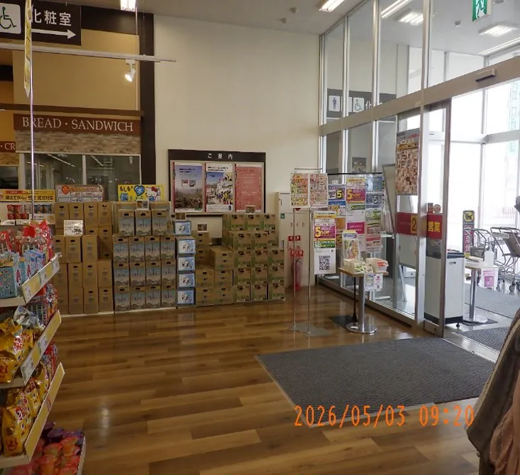 【マックスバリュ十文字南】インストアベーカリー側 販促プロモーションに最適なスーパー店内催事イベントスペース