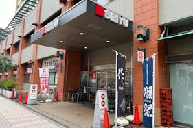 【西友 川口本町店】1F入口横 プロモーション用途や物販、食物販のポップアップストアに最適なスーパー店内催事イベントスペース