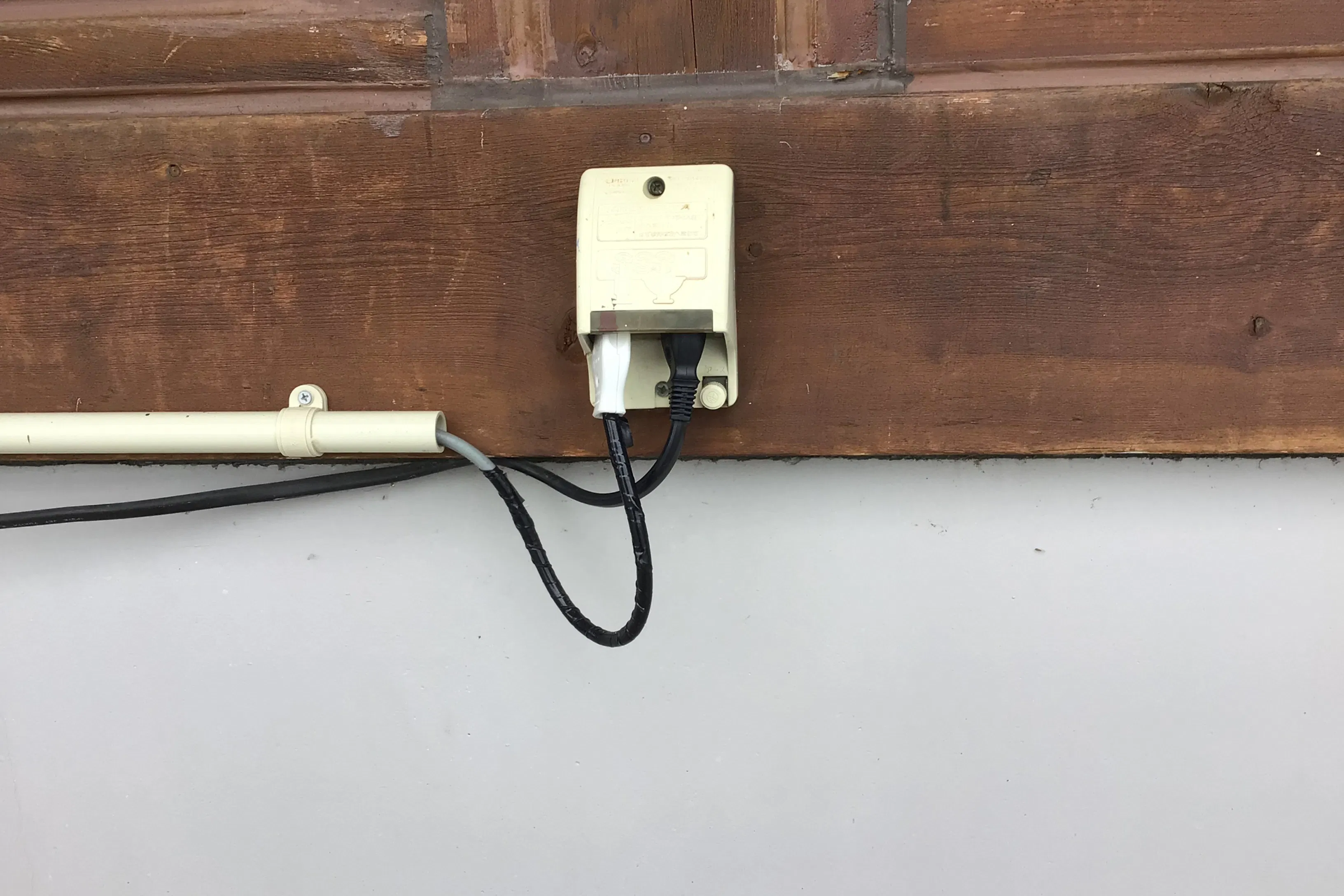 【ダイナム小名浜】キッチンカーやプロモーションに最適なアミューズメント施設のイベントスペース(店舗出入口前)