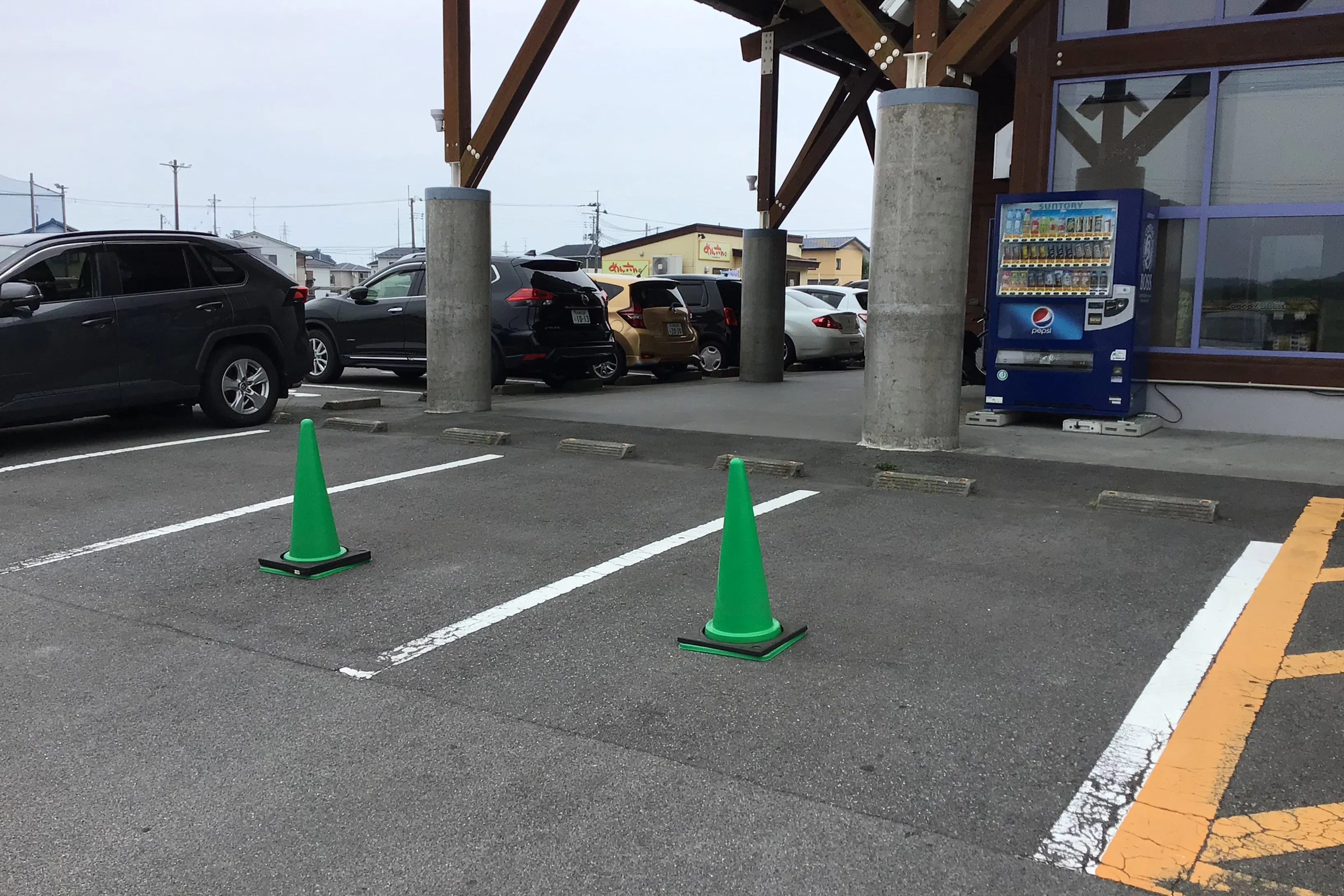 【ダイナム小名浜】キッチンカーやプロモーションに最適なアミューズメント施設のイベントスペース(店舗出入口前)