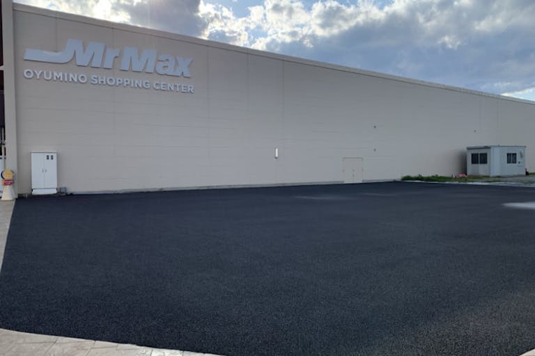 【ミスターマックス おゆみ野店】ミスターマックス横アスファルトスペース 販促プロモーションや物販用途に最適な総合ディスカウントストアの催事イベントスペースの画像2