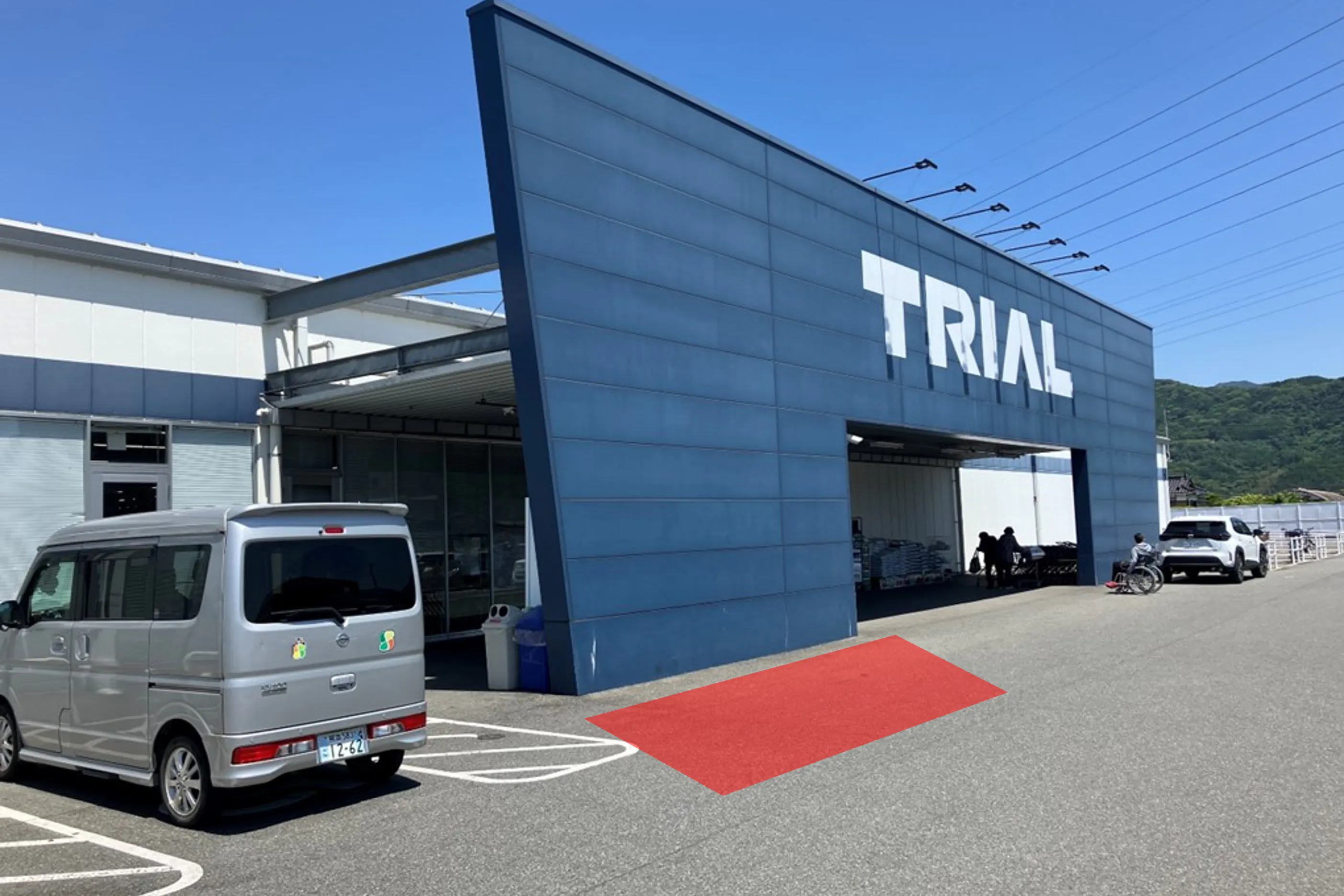 【スーパーセンタートライアル新八代駅前店】トライアルマルシェ(キッチンカー/テント・スペース)