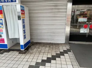【西友　西千葉店】1F屋外入口横　プロモーション用途や物販、食物販のポップアップストアに最適なスーパーの屋外催事イベントスペース