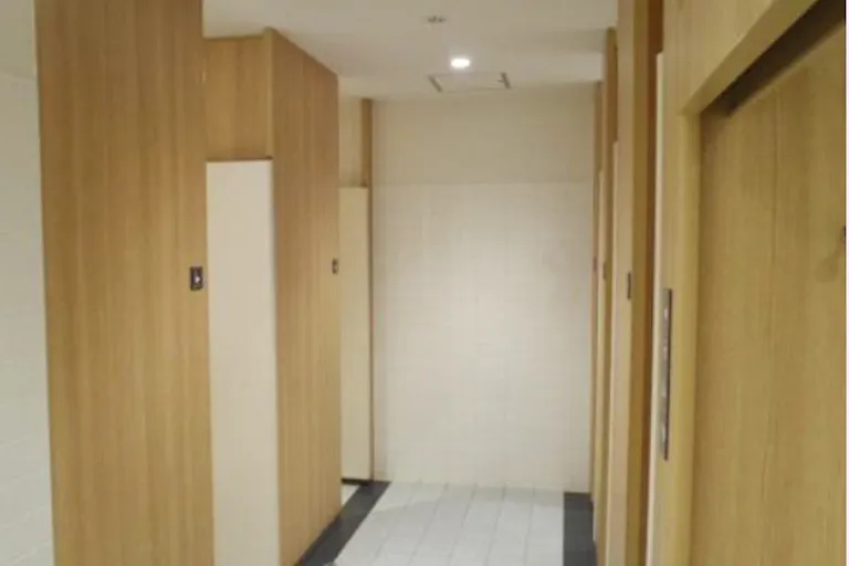 【イオンモール甲府昭和】モール内広告 化粧室の画像2