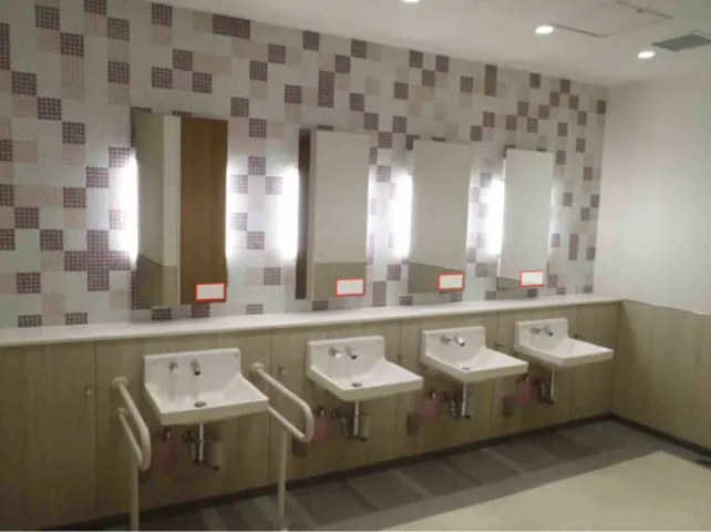 【イオンモール甲府昭和】モール内広告 化粧室の画像