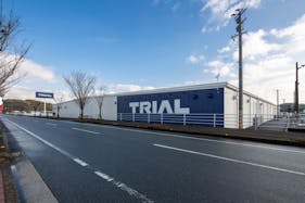 【スーパーセンタートライアル桂川店】キッチンカー(調理営業)出店限定/屋外スペース