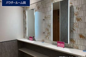 【イオンモール川口】モール内広告 化粧室鏡・パウダールーム鏡