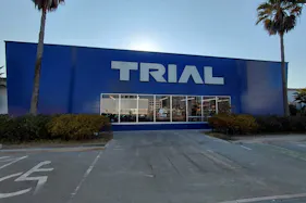 【スーパーセンタートライアルアイランドシティ店】食物販の出店が可能なトライアルマルシェ(キッチンカー/テント・スペース)