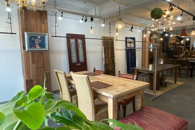 【心斎橋駅7分】アパレル系展示販売会やポップアップ等に最適なアクセス、設備環境が充実しているヴィンテージ調のイベントスペース