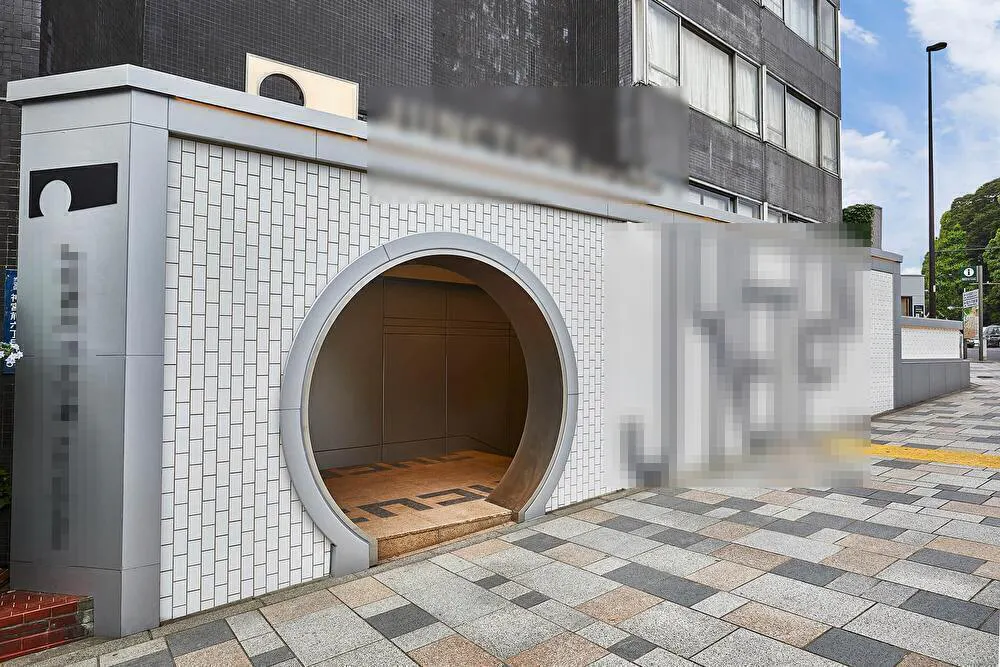 【原宿駅1分】アパレルの展示会や招待制販売会、ショールーム等に最適な駅近の多機能イベントスペース