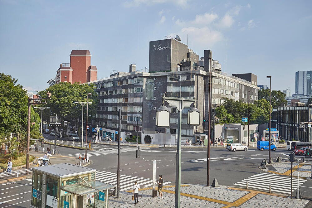 【原宿駅1分】アパレルの展示会や招待制販売会、ショールーム等に最適な駅近の多機能イベントスペース