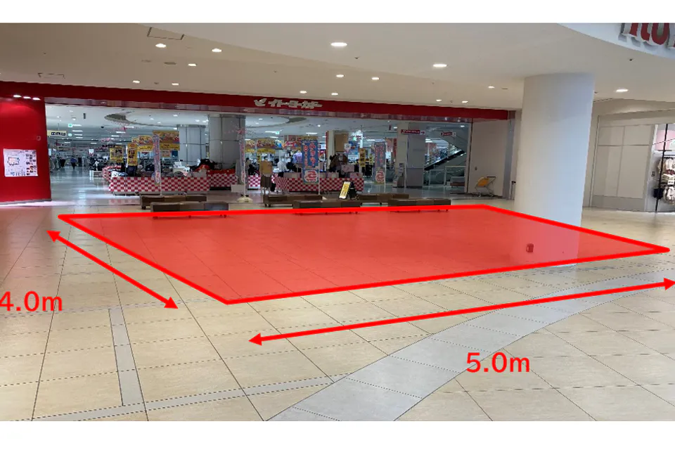 【ららぽーと横浜】2階 IY連絡口