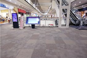 【イオンモール宮崎】西Aブリッジ(C&C前)