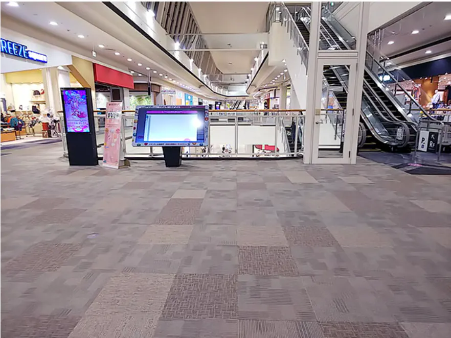 【イオンモール宮崎】西Aブリッジ（C&C前）