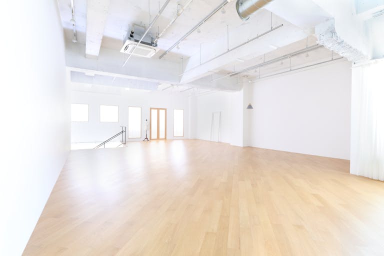 ãéè²é§
2åããã¡ãã·ã§ã³ç³»ã®å±ç€ºäŒãåçš®æ®åœ±äŒã«æé©ãªãŠã©ãŒã ããã¥ã©ã«ã§æž
æœæããµããã€ãã³ãã¹ããŒã¹ã®ç»å6