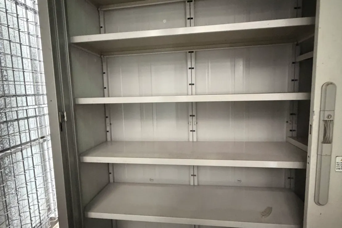【表参道駅4分|外苑前駅6分】青山通り沿いで目を引くコンパクトな路面ポップアップスペース