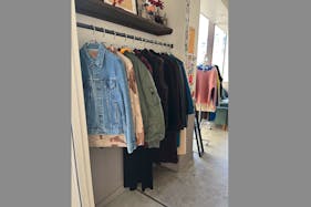 【中目黒駅3分】ポップアップストアや展示会に最適なハンガーラック完備の駅近スペース