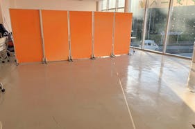 【相模原・古淵ハウジングステージ】キッチンカーやポップアップストア、プロモーションイベントに最適な住宅展示場インフォメーション2階にあるイベントスペース