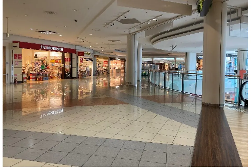 【ららぽーと甲子園】2階 パークウォークコート(キッザニア側)