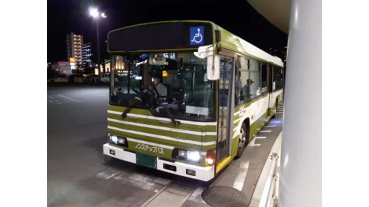 【イオンモール広島府中】モール内広告 シャトルバス車内広告の画像
