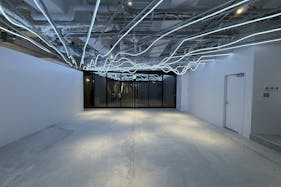 【KOMAZAWA Park Quarter】【駒沢大学駅徒歩1分】パーティ・謝恩会・懇親会に最適な地下イベントスタジオ「zawazawa」