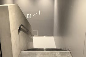 【KOMAZAWA Park Quarter】【駒沢大学駅徒歩1分】パーティ・謝恩会・懇親会に最適な地下イベントスタジオ「zawazawa」