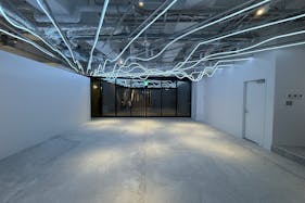 【KOMAZAWA Park Quarter】【駒沢大学駅徒歩1分】パーティ・謝恩会・懇親会に最適な地下イベントスタジオ「zawazawa」