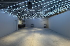 【KOMAZAWA Park Quarter】【駒沢大学駅徒歩1分】パーティ・謝恩会・懇親会に最適な地下イベントスタジオ「zawazawa」