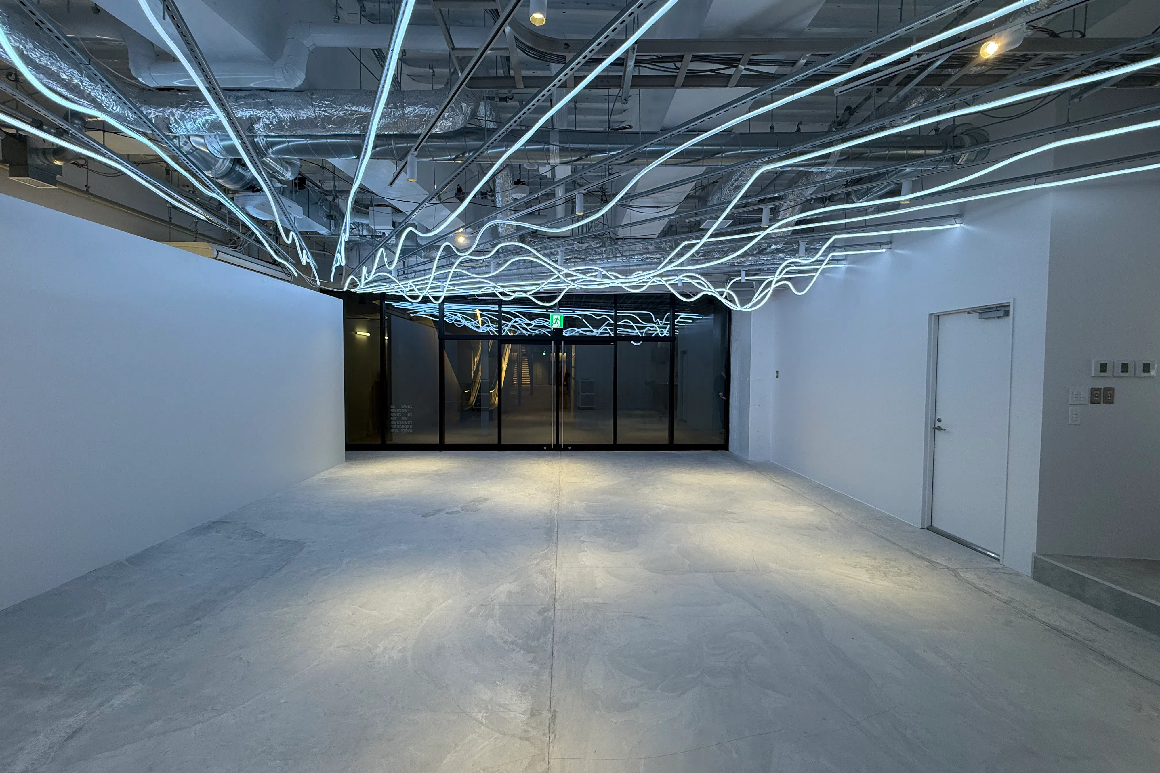 【KOMAZAWA Park Quarter】【駒沢大学駅徒歩1分】パーティ・謝恩会・懇親会に最適な地下イベントスタジオ「zawazawa」