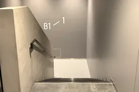 【KOMAZAWA Park Quarter】【駒沢大学駅徒歩1分】パーティ・謝恩会・懇親会に最適な地下イベントスタジオ「zawazawa」