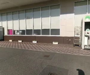 【マックスバリュ港北店】店舗正面軒下 販促プロモーションや物販に最適なスーパー店外催事イベントスペース