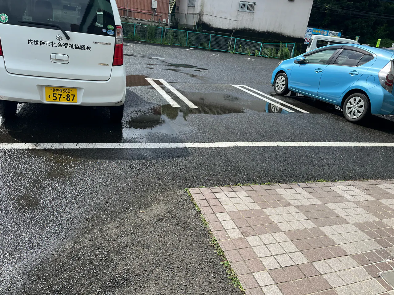 【まつばや吉井店】食物販やプロモーションなどに利用可能な駐車場スペース