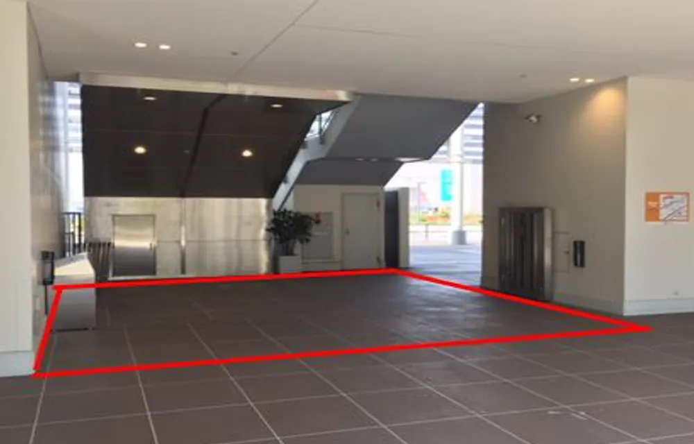 【三井アウトレットパーク 仙台港】1階 サブエントランスの画像