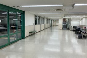 【SOCOLA南行徳】地下2階駐車場エレベーターホール 物販、食物販のポップアップストアや販促プロモーションに最適な催事イベントスペース