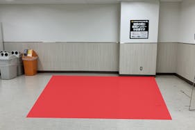 【SOCOLA南行徳】地下2階駐車場エレベーターホール 物販、食物販のポップアップストアや販促プロモーションに最適な催事イベントスペース