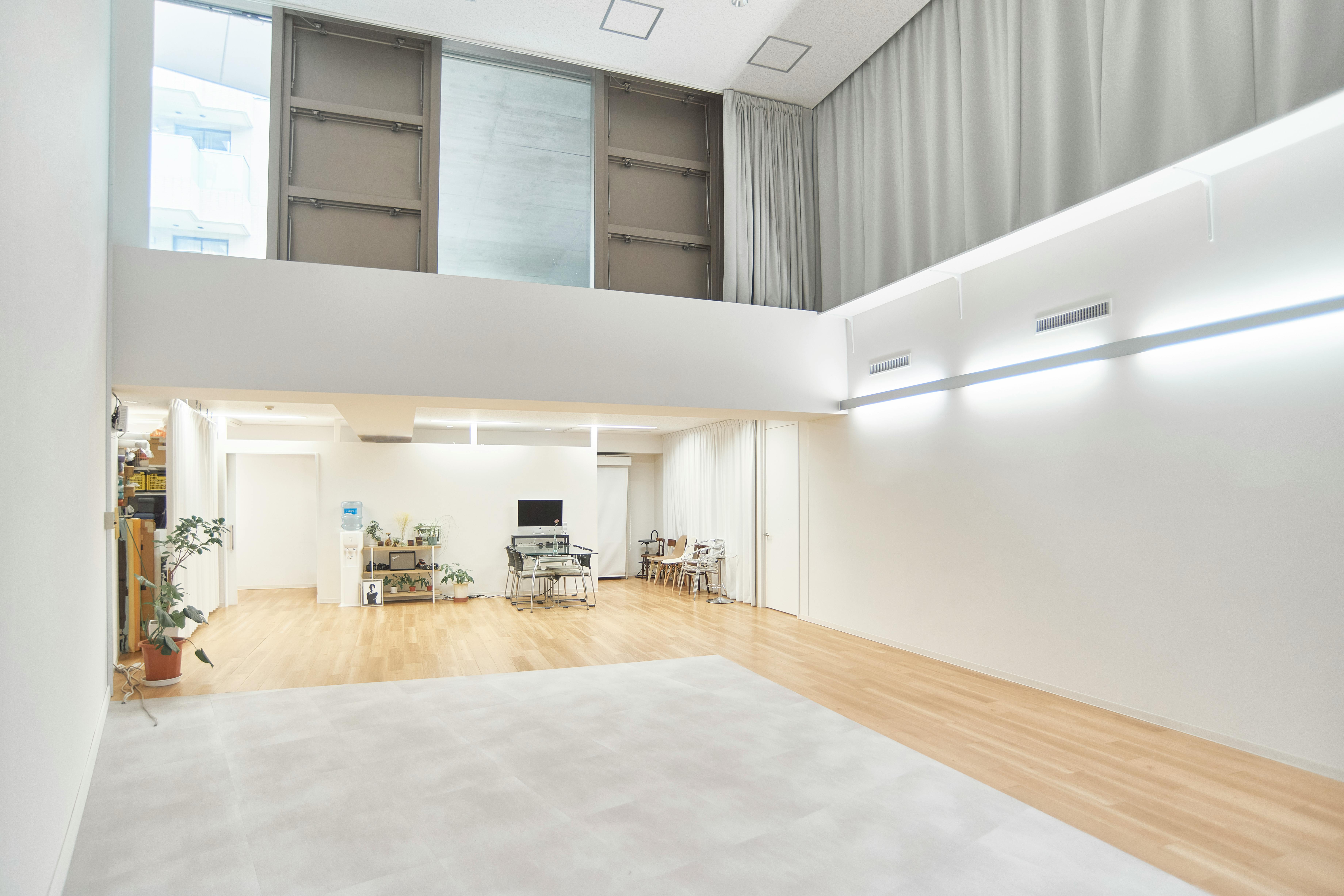 【表参道9分】撮影や展示会に利用可能なレンタルスタジオスペース