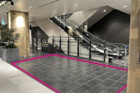 【BiVi新さっぽろ】プロモーションや物販利用に適した商業施設の2階エスカレーター横スペース①