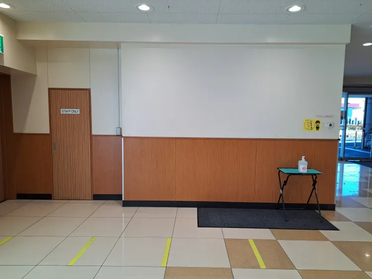 【マミーマート南中野】販促プロモーションに最適な1階エスカレーターホールにあるイベントスペース