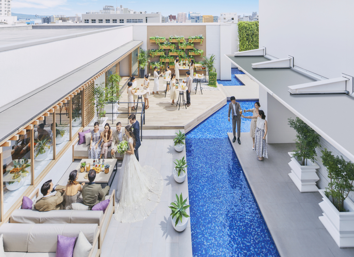 チャペルの周辺はラグーンが特徴的なリゾート空間になっています