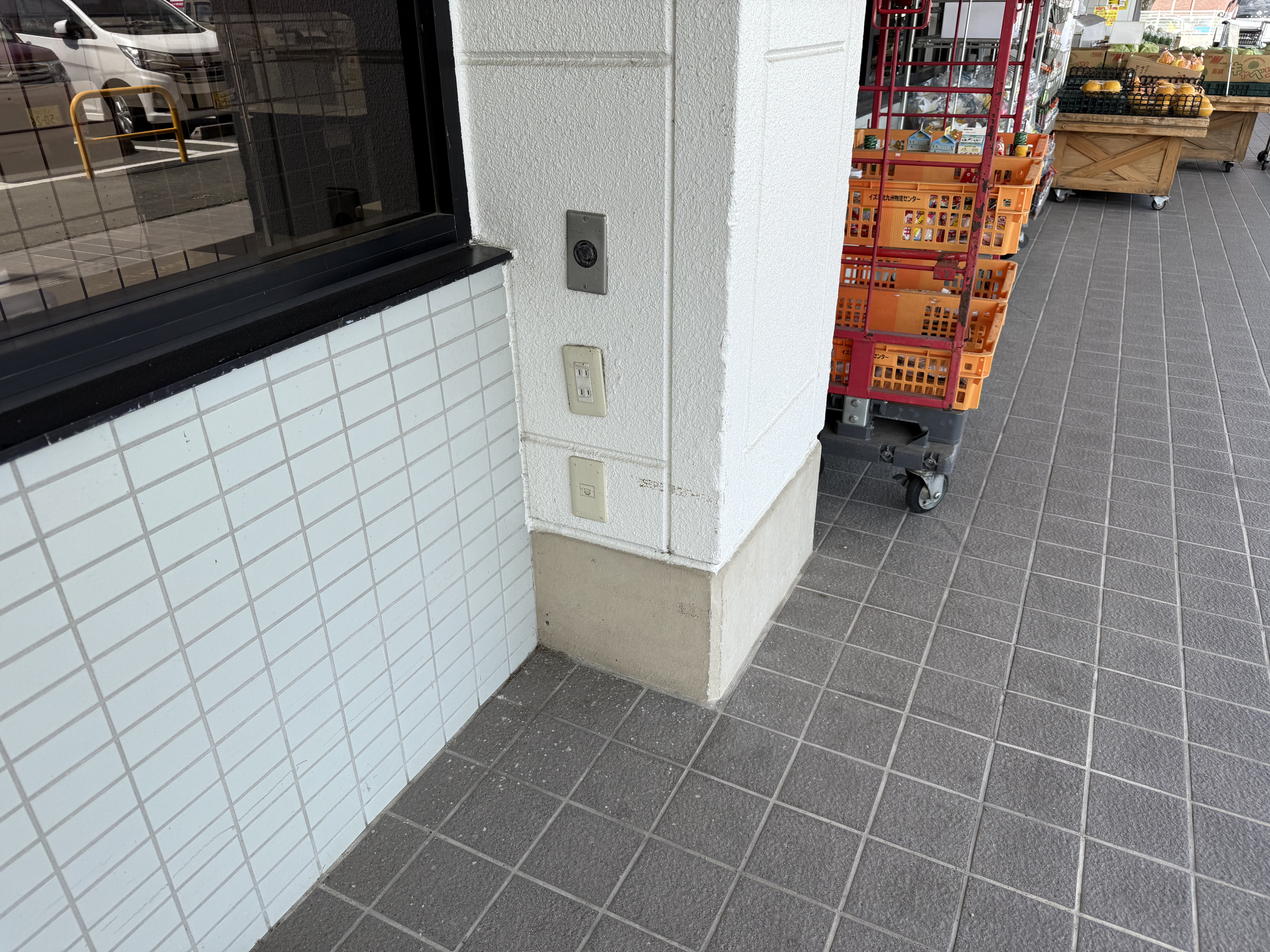 【ゆめマート 花瀬】屋外軒先　キッチンカーや販促プロモーションにおすすめな催事イベントスペースの画像7