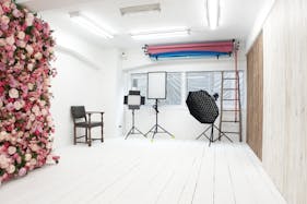 【恵比寿駅5分】各種展示会やポップアップ、撮影用途に最適な白基調のレンタルスペース