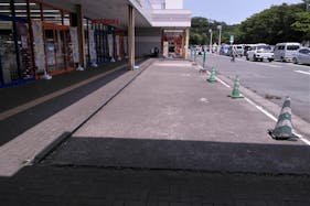 【イオンタウン那須】販促プロモーションに最適!近隣型ショッピングセンター内ゲームセンター「FUNFUN」の入口前にある屋外催事スペース