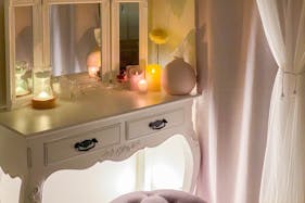 【代官山駅4分】雑誌のインタビュー撮影やYouTubeのライブ配信に最適な自然光豊かでネット環境や備品が充実したヘアサロン内撮影スタジオ