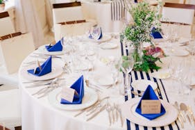 【神泉駅7分】ローンチパーティーなどのクローズドイベントや展示会に最適な白基調のスペース